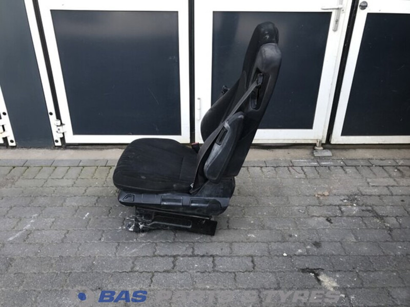 Mercedes-Benz Actros MP4 Chauffeursstoel Mercedes A 960 910 47 01 - Asiento para Camión: foto 4 Mercedes-Benz Actros MP4 Chauffeursstoel Mercedes A 960 910 47 01 - Asiento para Camión: foto 4