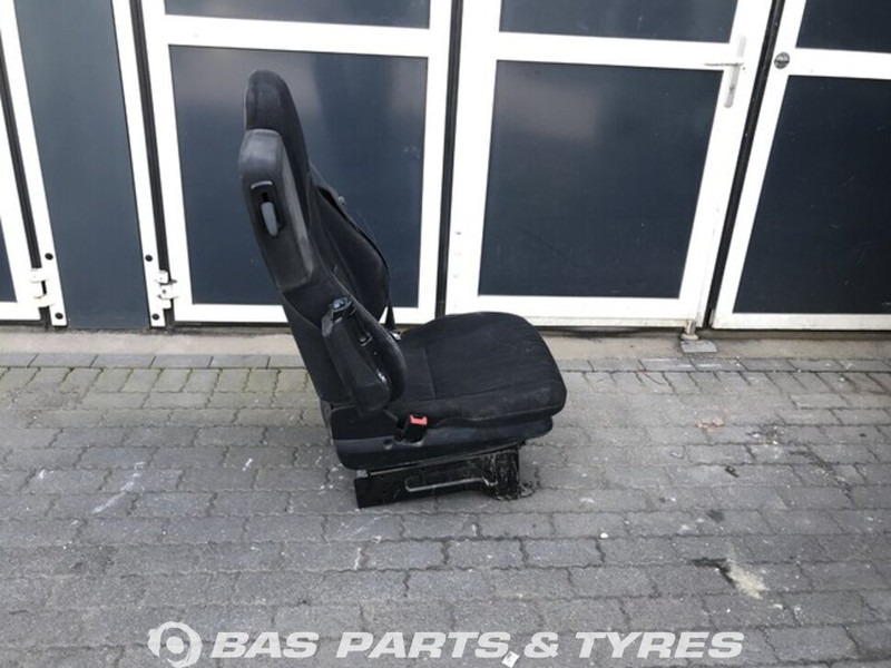 Mercedes-Benz Actros MP4 Chauffeursstoel Mercedes A 960 910 47 01 - Asiento para Camión: foto 2 Mercedes-Benz Actros MP4 Chauffeursstoel Mercedes A 960 910 47 01 - Asiento para Camión: foto 2
