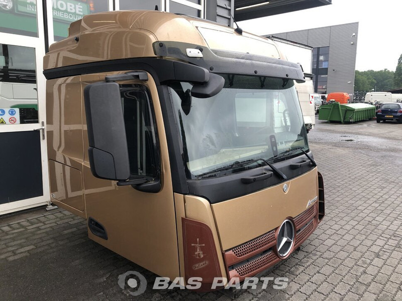 Mercedes-Benz Actros MP4 - Cabina e interior para Camión: foto 2 Mercedes-Benz Actros MP4 - Cabina e interior para Camión: foto 2