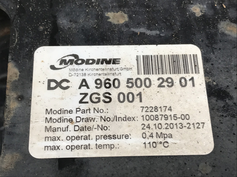 Mercedes-Benz Antos MP4 Radiator Mercedes OM936LA 240 A 960 500 29 01 - Radiador para Camión: foto 3 Mercedes-Benz Antos MP4 Radiator Mercedes OM936LA 240 A 960 500 29 01 - Radiador para Camión: foto 3