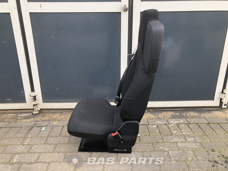 Mercedes-Benz Bijrijdersstoel Mercedes A 960 910 78 09 - Asiento para Camión: foto 2 Mercedes-Benz Bijrijdersstoel Mercedes A 960 910 78 09 - Asiento para Camión: foto 2