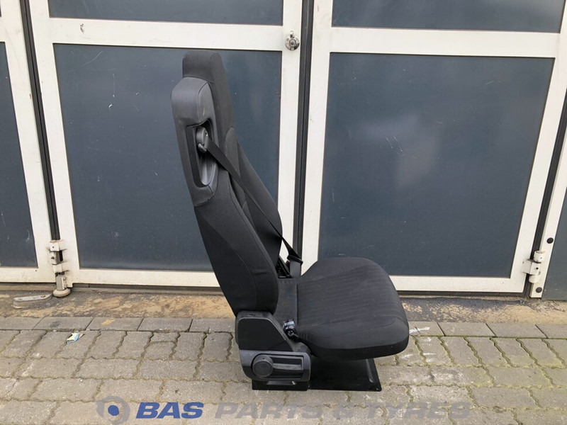 Mercedes-Benz Bijrijdersstoel Mercedes A 960 910 78 09 - Asiento para Camión: foto 4 Mercedes-Benz Bijrijdersstoel Mercedes A 960 910 78 09 - Asiento para Camión: foto 4