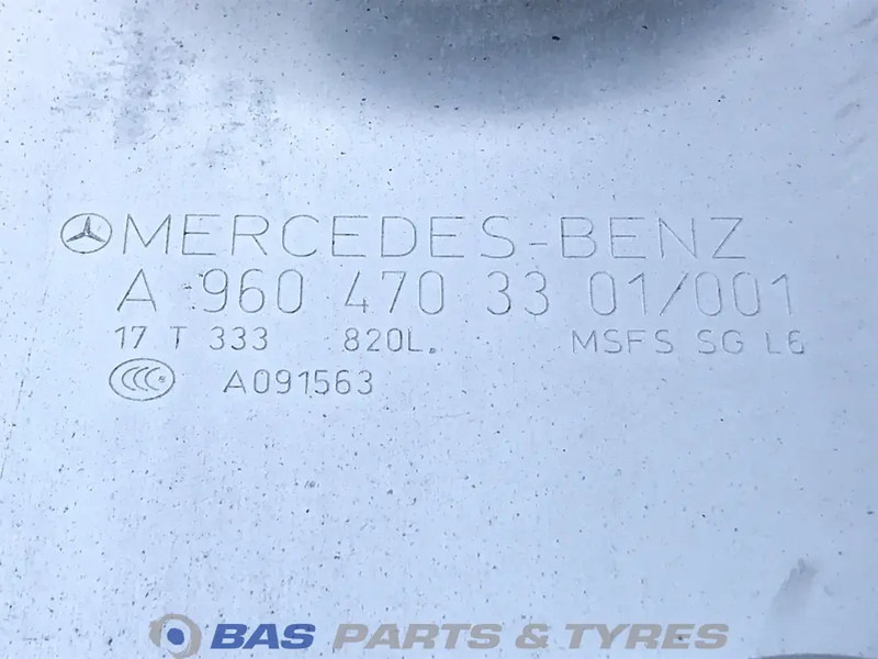 Mercedes-Benz Brandstoftank Mercedes 820 Liter A 960 470 34 01 - Depósito de combustible para Camión: foto 5 Mercedes-Benz Brandstoftank Mercedes 820 Liter A 960 470 34 01 - Depósito de combustible para Camión: foto 5