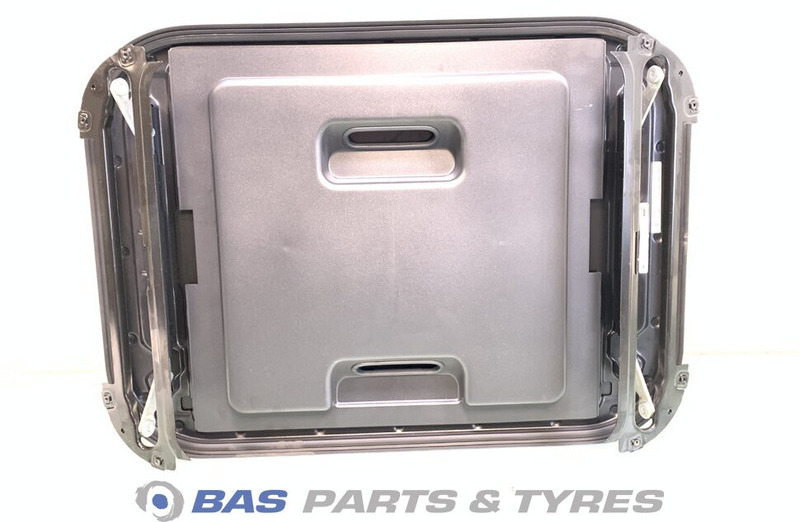 Mercedes-Benz Dakluik Mercedes A 943 830 04 42 - Visera parasol para Camión: foto 2 Mercedes-Benz Dakluik Mercedes A 943 830 04 42 - Visera parasol para Camión: foto 2