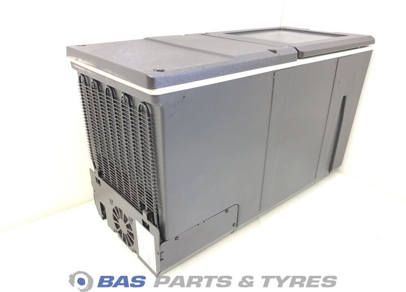 Mercedes-Benz Actros MP4 Koelkast Mercedes 36 Liter A 960 820 03 06 - Recambio para Camión: foto 4 Mercedes-Benz Actros MP4 Koelkast Mercedes 36 Liter A 960 820 03 06 - Recambio para Camión: foto 4