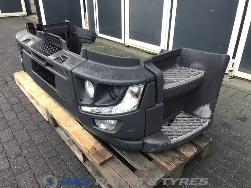 Renault D-Serie - Parachoques para Camión: foto 2 Renault D-Serie - Parachoques para Camión: foto 2