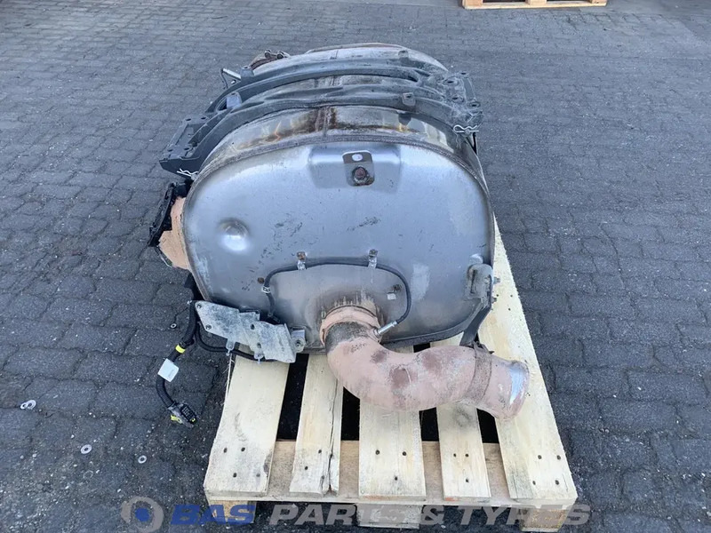 Renault  - Silenciador para Camión: foto 2 Renault  - Silenciador para Camión: foto 2