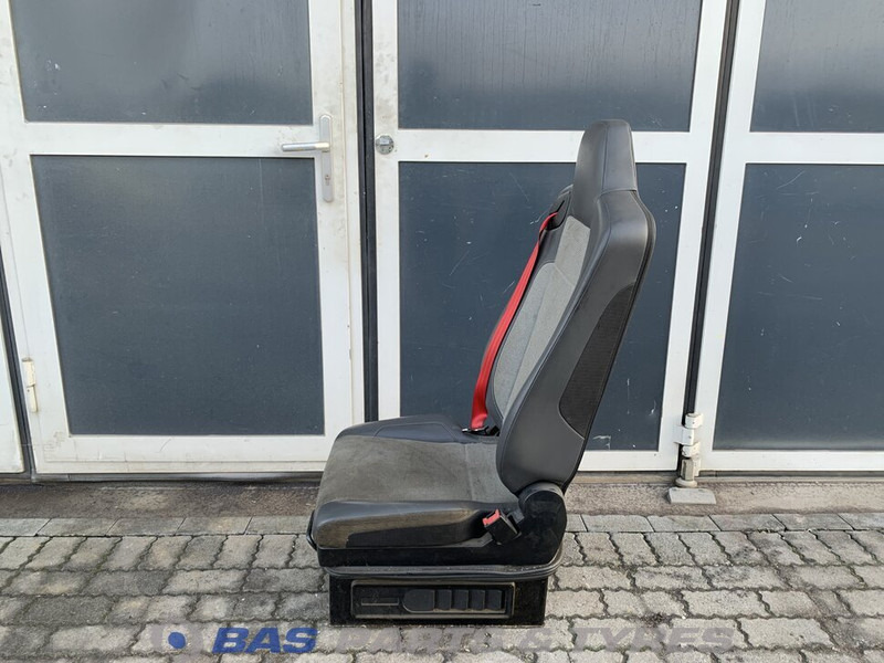 Renault T-Serie - Asiento para Camión: foto 2 Renault T-Serie - Asiento para Camión: foto 2