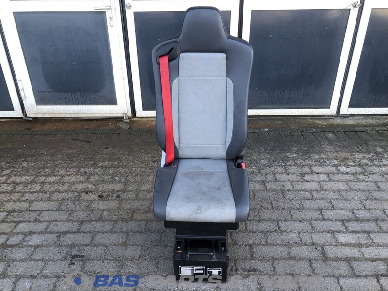 Renault T-Serie - Asiento para Camión: foto 1 Renault T-Serie - Asiento para Camión: foto 1