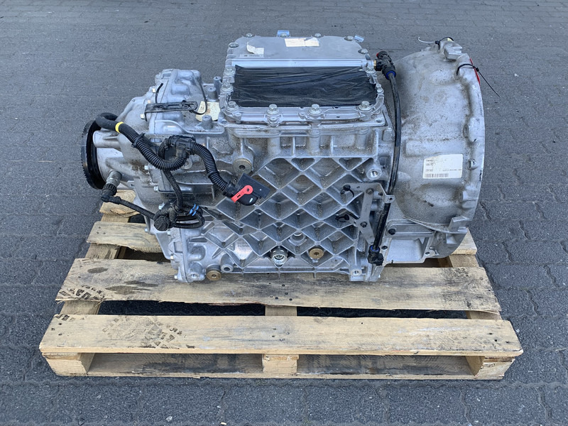 Renault T-Serie Renault ATO2612G Optidrive Versnellingsbak 7424750661 - Caja de cambios para Camión: foto 3 Renault T-Serie Renault ATO2612G Optidrive Versnellingsbak 7424750661 - Caja de cambios para Camión: foto 3