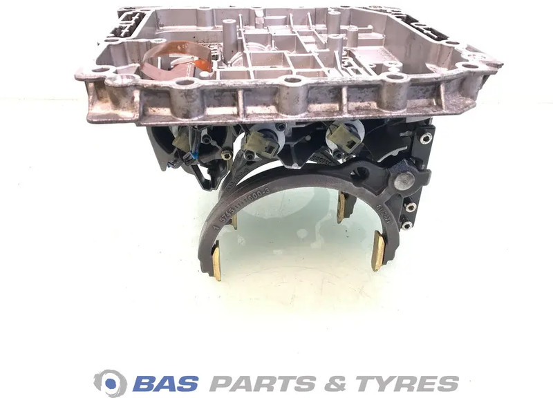 Renault Versnellingsbakdeksel Renault 7421244590 - Caja de cambios para Camión: foto 2 Renault Versnellingsbakdeksel Renault 7421244590 - Caja de cambios para Camión: foto 2