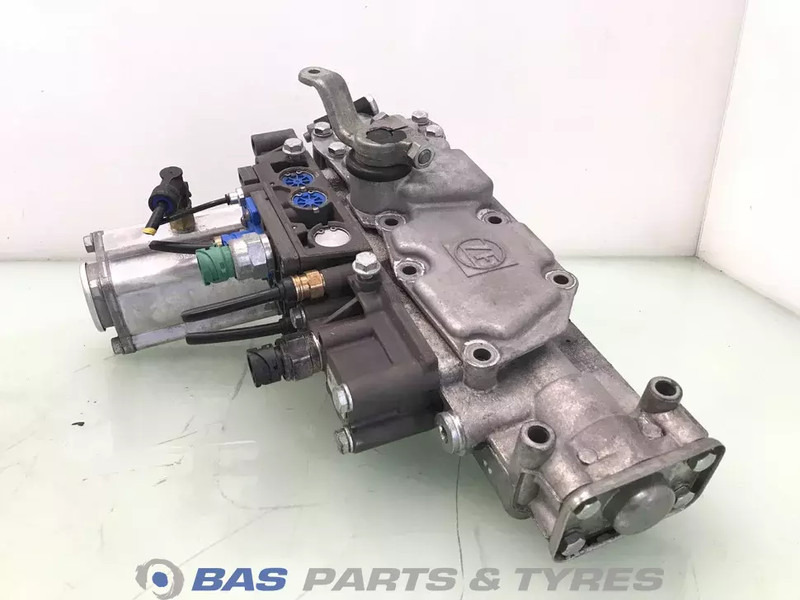 Renault Versnellingsbakdeksel Renault 7421520223 - Caja de cambios para Camión: foto 2 Renault Versnellingsbakdeksel Renault 7421520223 - Caja de cambios para Camión: foto 2