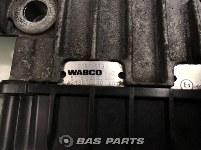 Renault Versnellingsbakdeksel Renault 7424213321 - Caja de cambios para Camión: foto 3 Renault Versnellingsbakdeksel Renault 7424213321 - Caja de cambios para Camión: foto 3