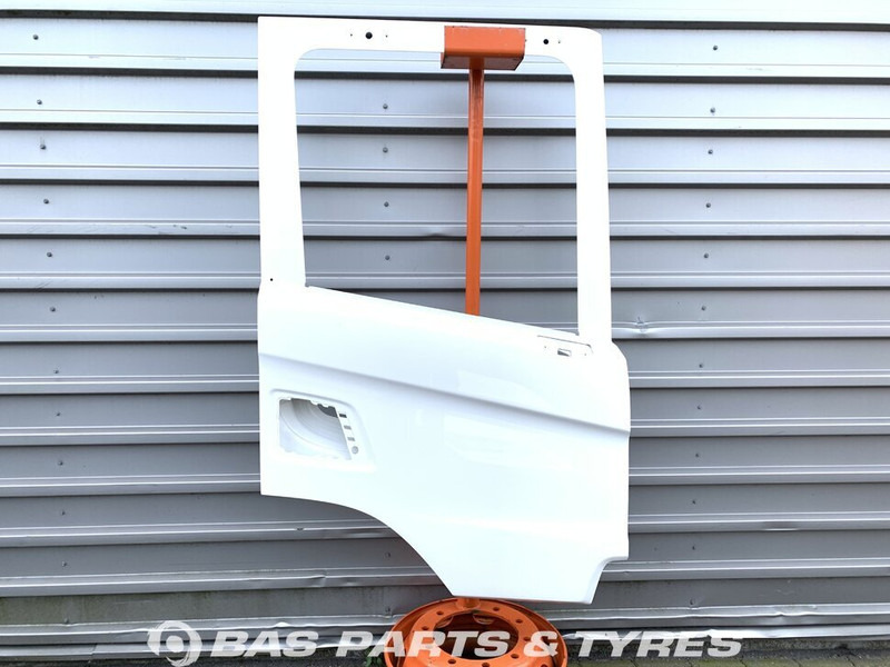 Scania P-Serie NextGen - Puerta y piezas para Camión: foto 1 Scania P-Serie NextGen - Puerta y piezas para Camión: foto 1