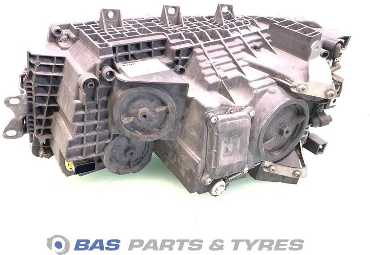 Scania S-Serie NextGen Koplamp Rechts 2379893 - Faro delantero para Camión: foto 2 Scania S-Serie NextGen Koplamp Rechts 2379893 - Faro delantero para Camión: foto 2