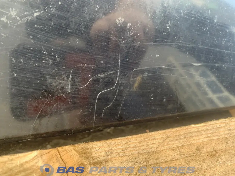 Scania Zonneklep Scania 2341420 - Visera parasol para Camión: foto 5 Scania Zonneklep Scania 2341420 - Visera parasol para Camión: foto 5