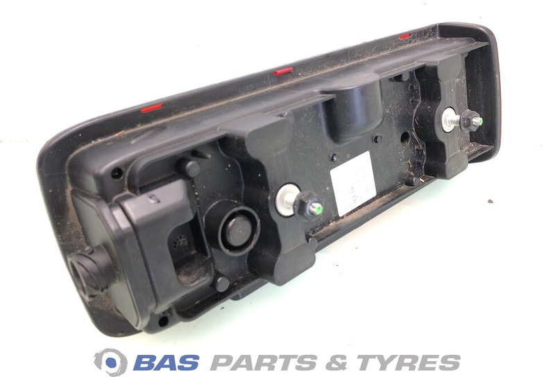 Volvo Achterlicht Links Volvo 82483074 - Luz trasera para Camión: foto 3 Volvo Achterlicht Links Volvo 82483074 - Luz trasera para Camión: foto 3