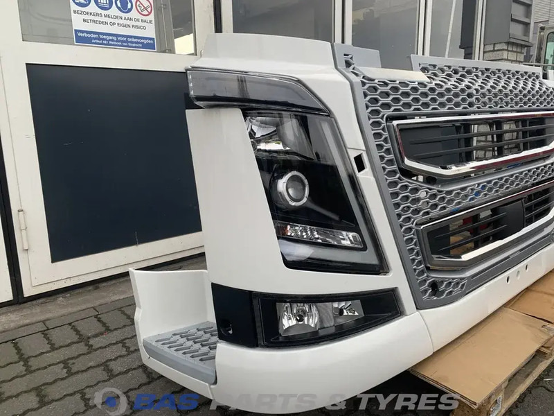 Volvo FH4 Bumper Volvo 82492251 - Parachoques para Camión: foto 3 Volvo FH4 Bumper Volvo 82492251 - Parachoques para Camión: foto 3