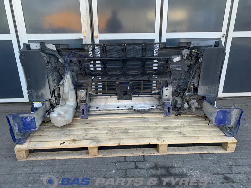 Volvo FH4 - Parachoques para Camión: foto 4 Volvo FH4 - Parachoques para Camión: foto 4