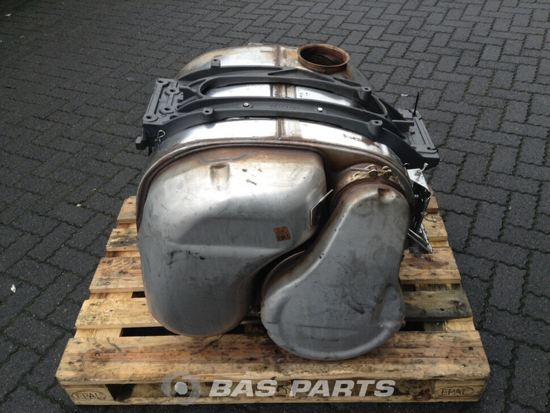 Volvo FH4 - Silenciador para Camión: foto 2 Volvo FH4 - Silenciador para Camión: foto 2