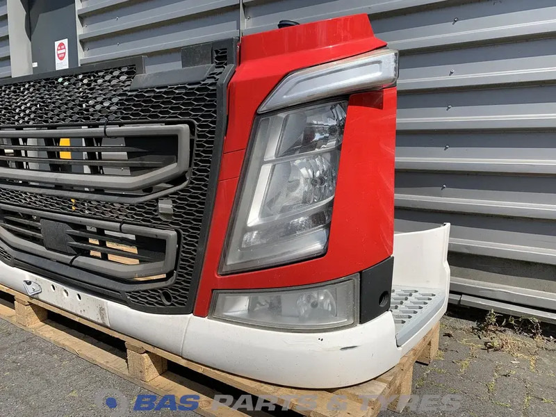 Volvo FH4 - Parachoques para Camión: foto 2 Volvo FH4 - Parachoques para Camión: foto 2