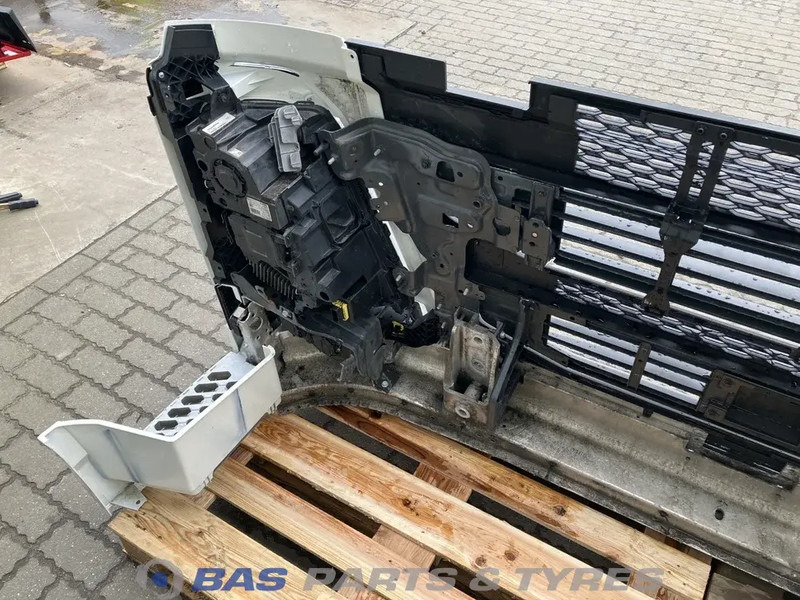 Volvo FH4 - Parachoques para Camión: foto 5 Volvo FH4 - Parachoques para Camión: foto 5