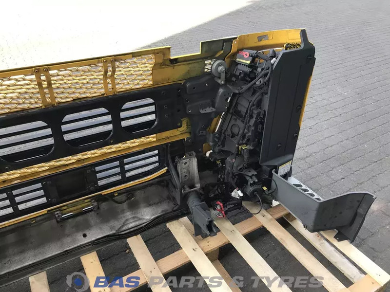 Volvo FH4 - Parachoques para Camión: foto 5 Volvo FH4 - Parachoques para Camión: foto 5