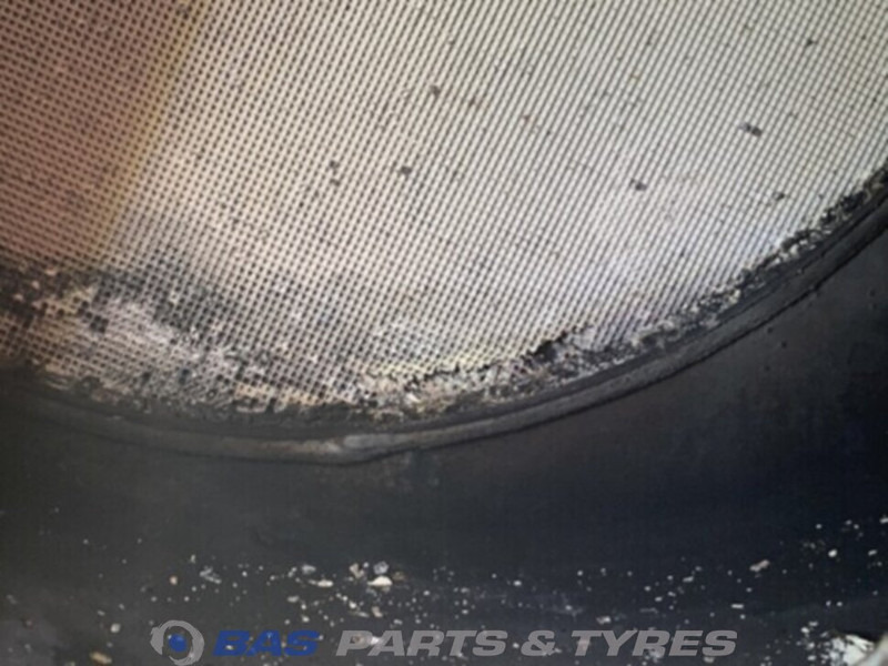 Volvo Uitlaatdemper Volvo 20579347 - Convertidor catalítico para Camión: foto 5 Volvo Uitlaatdemper Volvo 20579347 - Convertidor catalítico para Camión: foto 5