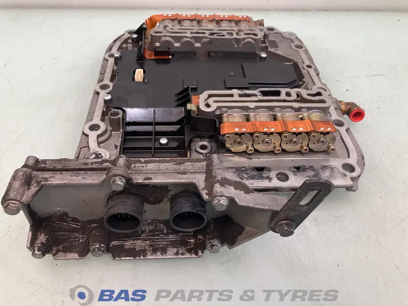 Volvo Versnellingsbakdeksel Volvo 20775873 - Caja de cambios para Camión: foto 2 Volvo Versnellingsbakdeksel Volvo 20775873 - Caja de cambios para Camión: foto 2
