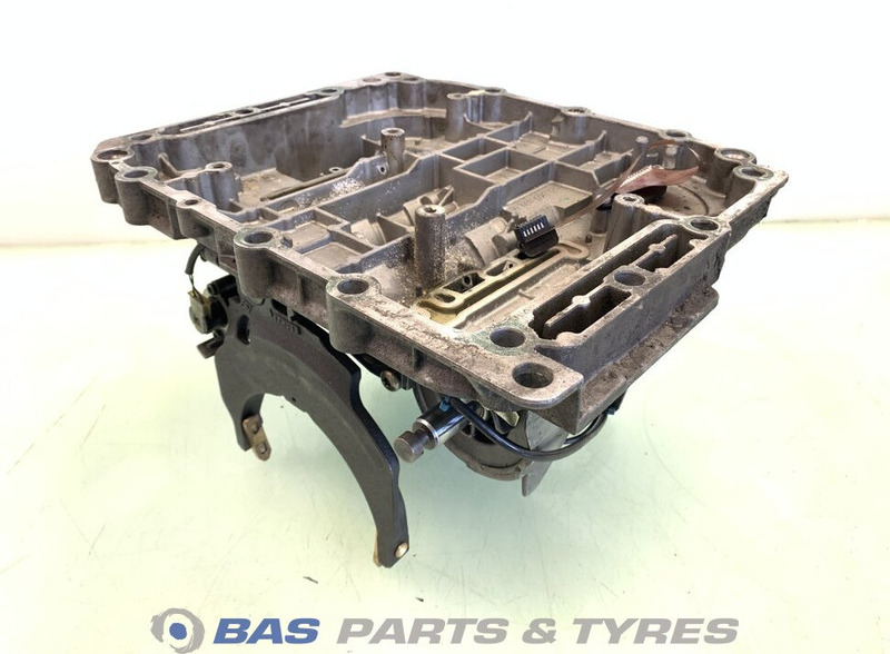 Volvo Versnellingsbakdeksel Volvo 21244590 - Caja de cambios para Camión: foto 1 Volvo Versnellingsbakdeksel Volvo 21244590 - Caja de cambios para Camión: foto 1