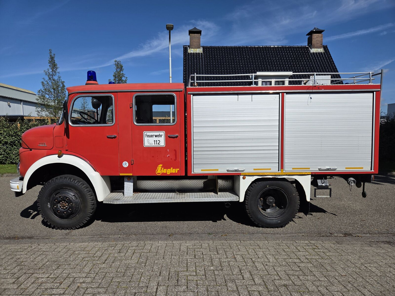 Mercedes-Benz LAF 1113 B 4X4 Turbo Diesel (170 PK) brandweerwagen - Camión de bomberos: foto 1 Mercedes-Benz LAF 1113 B 4X4 Turbo Diesel (170 PK) brandweerwagen - Camión de bomberos: foto 1