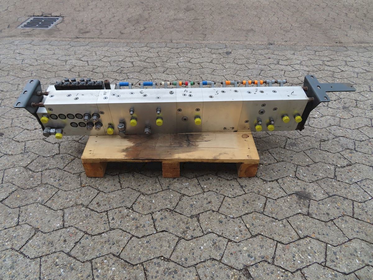 Goldhofer Bejeningsblok t. uni-svanehals - Recambio para Remolque: foto 4 Goldhofer Bejeningsblok t. uni-svanehals - Recambio para Remolque: foto 4