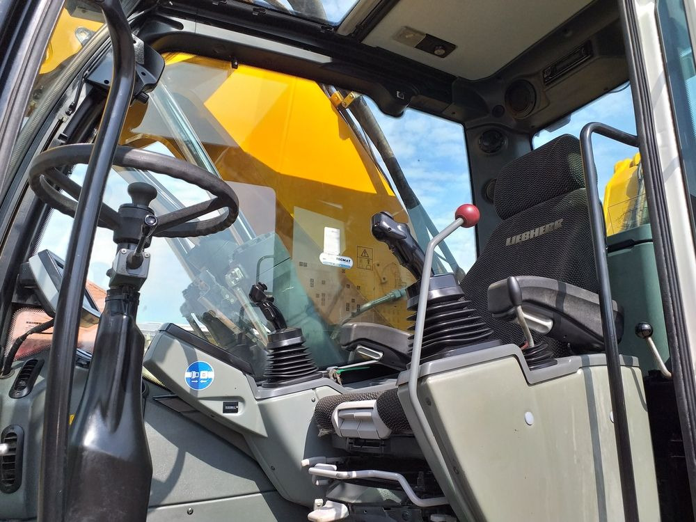 LIEBHERR LH 22 (2016) - Manipulador de materiales: foto 3 LIEBHERR LH 22 (2016) - Manipulador de materiales: foto 3