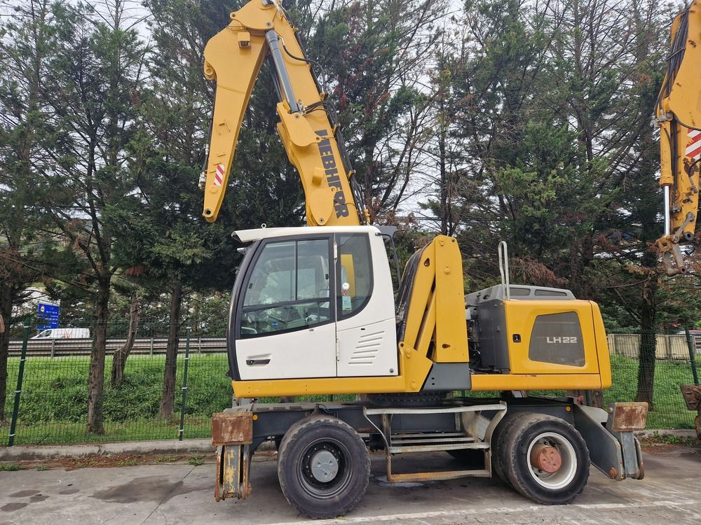LIEBHERR LH 22 (2016) - Manipulador de materiales: foto 4 LIEBHERR LH 22 (2016) - Manipulador de materiales: foto 4