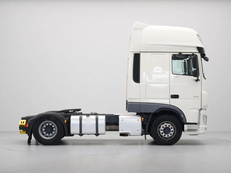 Cabeza tractora DAF XF 480 FT Super Space Cab, 2x Tanks: foto 6
