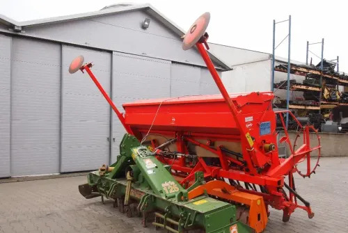 Agregat uprawowo-siewny Kuhn KE303 i INTEGRA 3000 2009 Agrebat uprawowo siewny, brona aktywna AMAZONE i KUHN - Combinado de siembra: foto 2 Agregat uprawowo-siewny Kuhn KE303 i INTEGRA 3000 2009 Agrebat uprawowo siewny, brona aktywna AMAZONE i KUHN - Combinado de siembra: foto 2