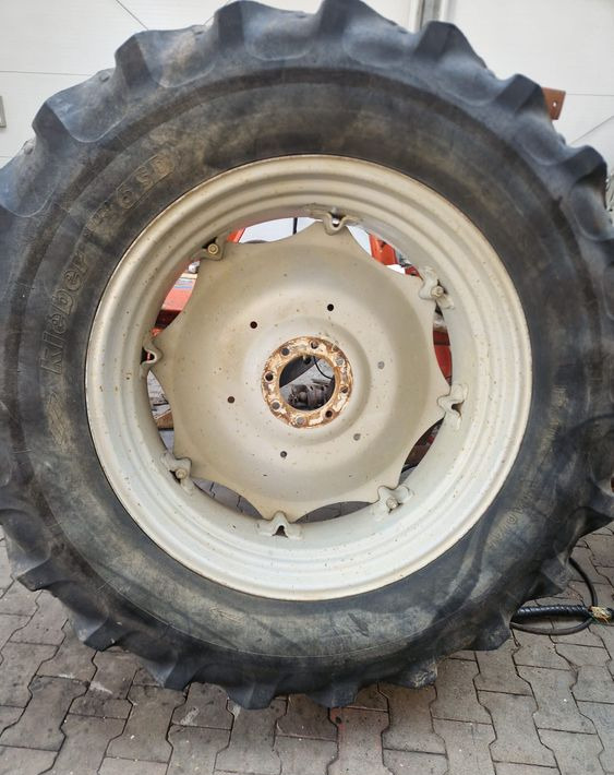 Rueda completa para Maquinaria agrícola Części do Ciągnika Massey Ferguson MF 3000, 6000 Koła tylne 18,4R38 do ciągnika MF: foto 6 Rueda completa para Maquinaria agrícola Części do Ciągnika Massey Ferguson MF 3000, 6000 Koła tylne 18,4R38 do ciągnika MF: foto 6