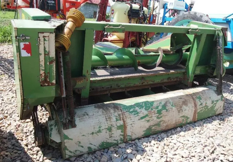 Heder John deere do kukurydzy 4 rzędowy claas john deere - Cabezal de maíz: foto 4 Heder John deere do kukurydzy 4 rzędowy claas john deere - Cabezal de maíz: foto 4