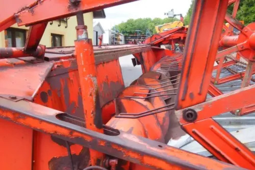 Heder do kombajnu Deutz-Fahr 1600,1610,1620,1630, 2680,2780, 2385,2685,2780, - Cabezal de grano: foto 5 Heder do kombajnu Deutz-Fahr 1600,1610,1620,1630, 2680,2780, 2385,2685,2780, - Cabezal de grano: foto 5