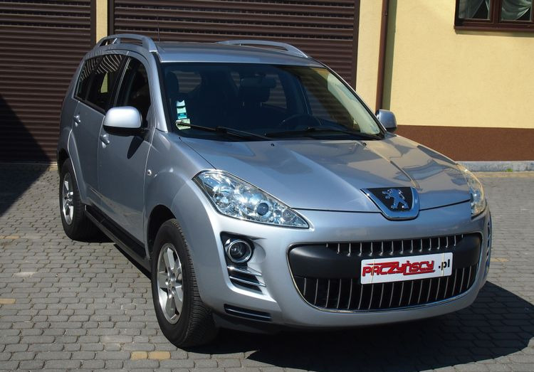 Samochód Peugeot 4007 2,2 HDI 7-osobowy 2009 Peugot 4007 7-osobowy 4x4 - Coche: foto 2 Samochód Peugeot 4007 2,2 HDI 7-osobowy 2009 Peugot 4007 7-osobowy 4x4 - Coche: foto 2