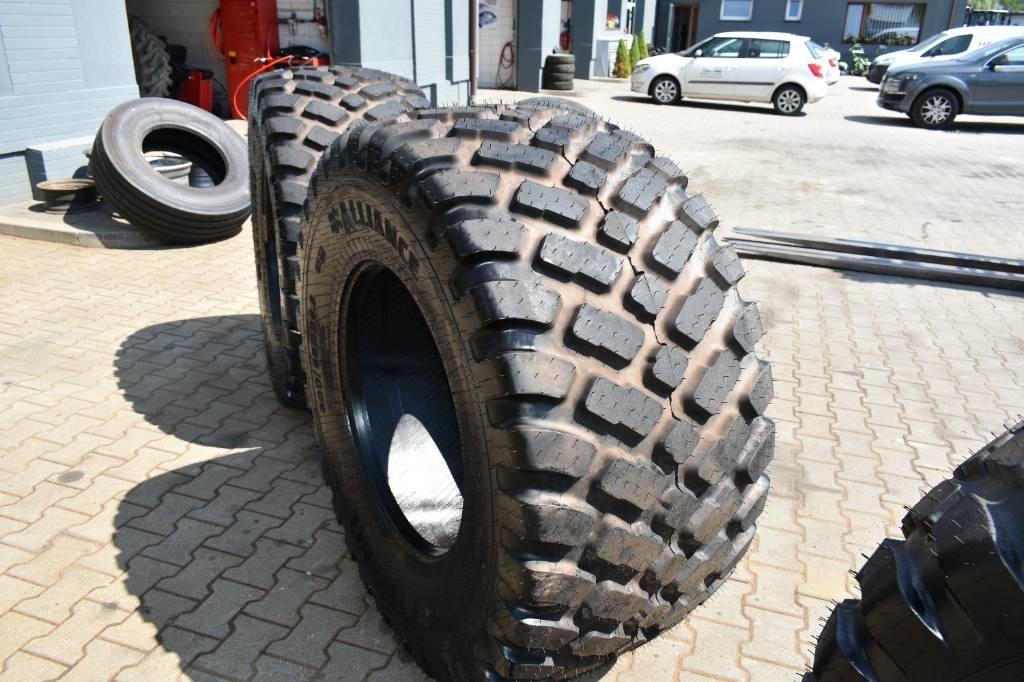 Alliance 600/55R26.5 / 882/ 165D /Steel Belted TL - Neumático para Maquinaria agrícola: foto 5 Alliance 600/55R26.5 / 882/ 165D /Steel Belted TL - Neumático para Maquinaria agrícola: foto 5