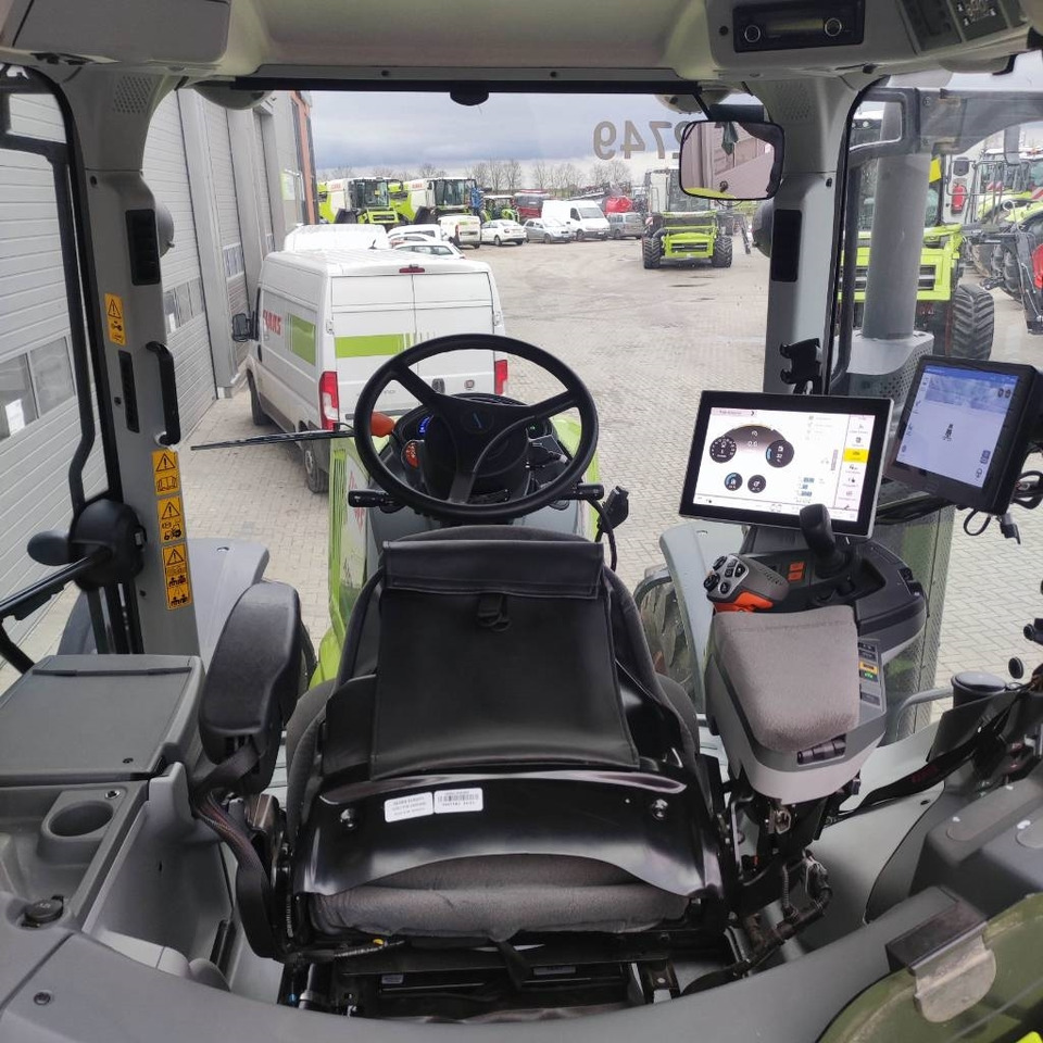 Tractor Claas Axion 930: foto 8