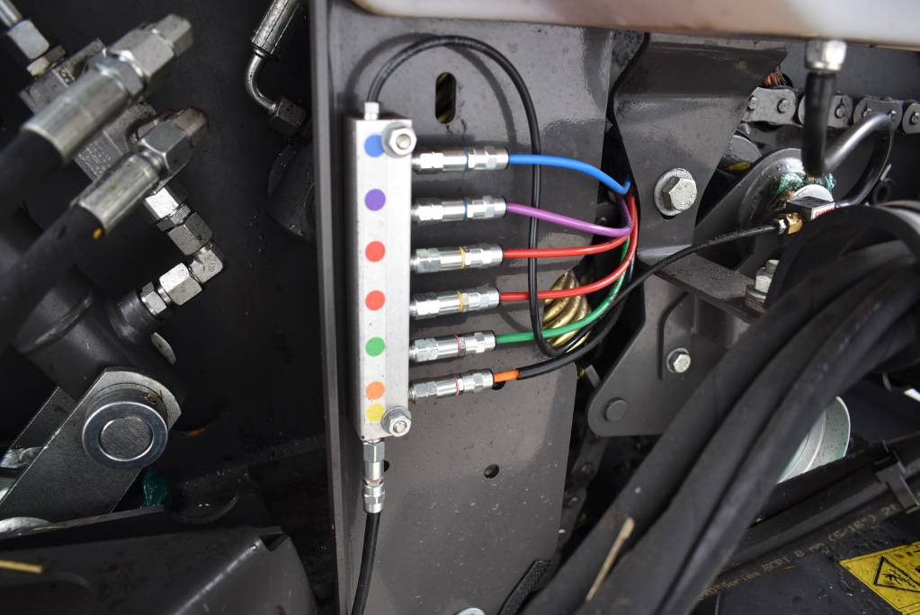 Arrendamiento de Claas Variant 460 RC  Claas Variant 460 RC: foto 17