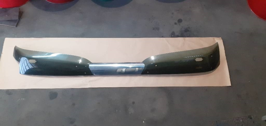 Mercedes-Benz Actros - Visera parasol para Camión: foto 1 Mercedes-Benz Actros - Visera parasol para Camión: foto 1