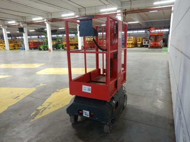 Bravi Lui Mini HD - Plataforma de mástil vertical: foto 3 Bravi Lui Mini HD - Plataforma de mástil vertical: foto 3