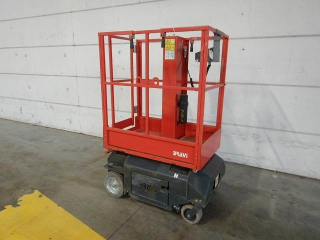 Bravi Lui Mini HD - Plataforma de mástil vertical: foto 3 Bravi Lui Mini HD - Plataforma de mástil vertical: foto 3