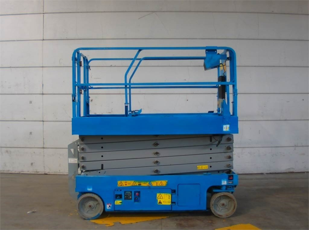 Plataforma de tijeras Genie GS3246: foto 1