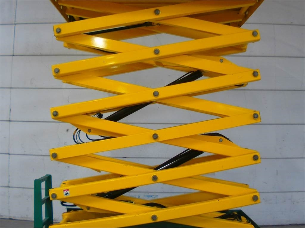 Haulotte Compact 14 - Plataforma de tijeras: foto 5 Haulotte Compact 14 - Plataforma de tijeras: foto 5