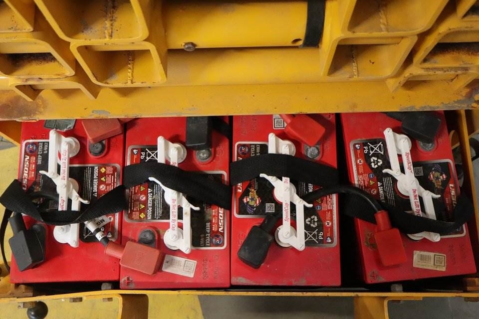 Haulotte Compact 14 - Plataforma de tijeras: foto 5 Haulotte Compact 14 - Plataforma de tijeras: foto 5