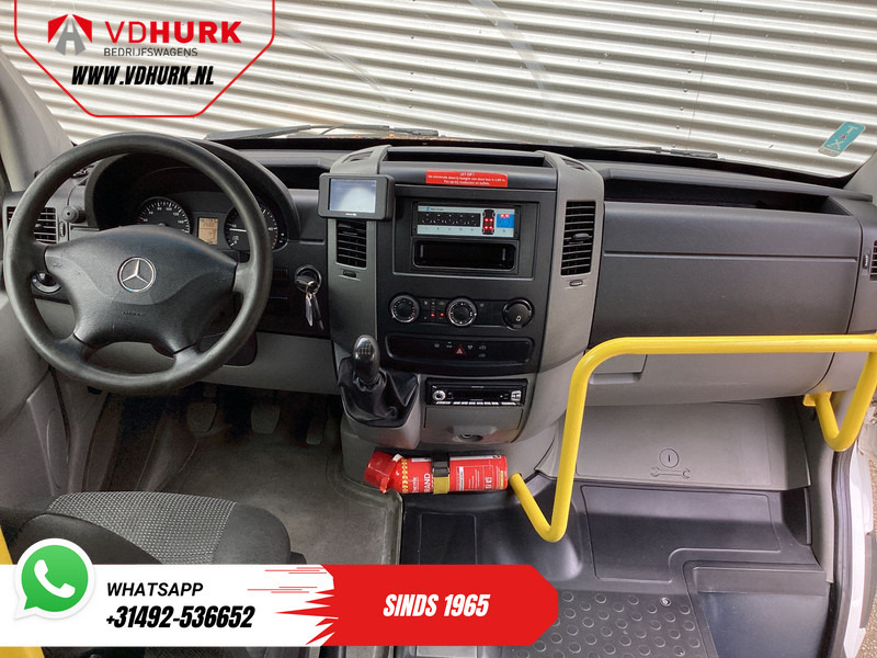 Mercedes-Benz Sprinter 313 2.2 CDI L2H2 € 10.164 Incl. BTW EXPORT ONLY Combi/ 9 Persoons/ Kombi/ 9P/ Airco/ Rolstoellift - Minibús, Furgoneta de pasajeros: foto 3 Mercedes-Benz Sprinter 313 2.2 CDI L2H2 € 10.164 Incl. BTW EXPORT ONLY Combi/ 9 Persoons/ Kombi/ 9P/ Airco/ Rolstoellift - Minibús, Furgoneta de pasajeros: foto 3